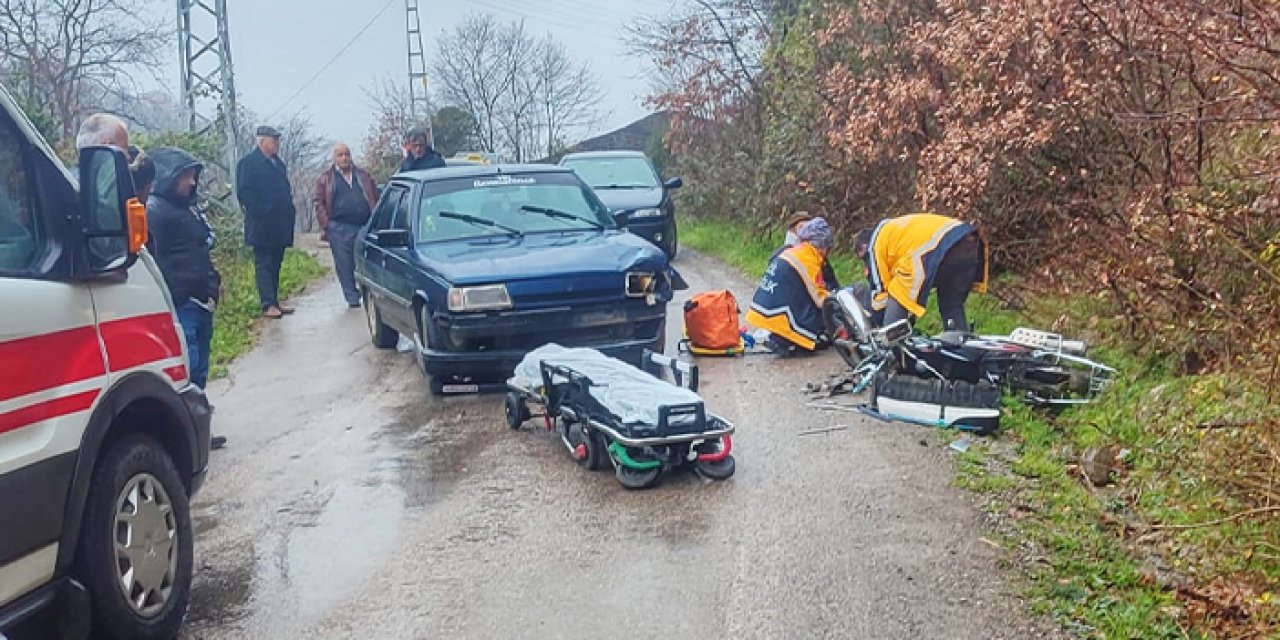Samsun'da trafik kazası: Motosiklet ve otomobil çarpıştı, 2 yaralı