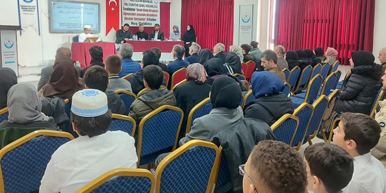 Bayburt’ta İmam Hatipli öğrencilerden mesleki yarışma coşkusu!