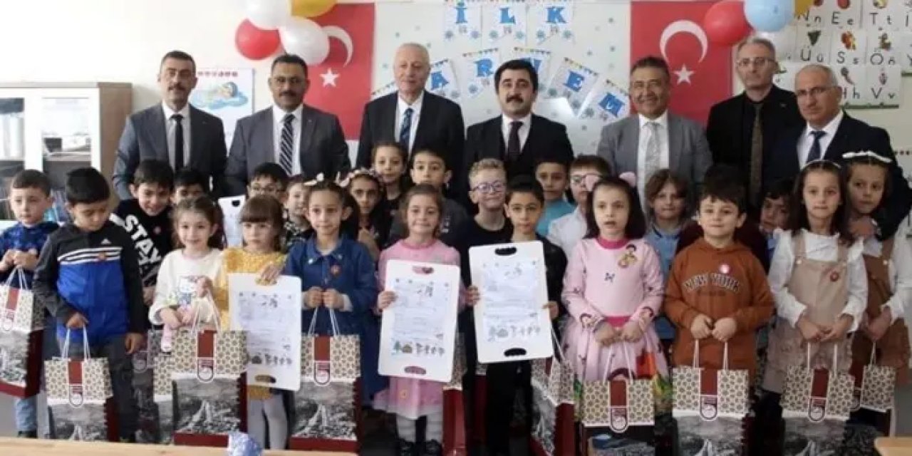 Bayburt’ta 14 bin 103 öğrenci karne heyecanı yaşadı