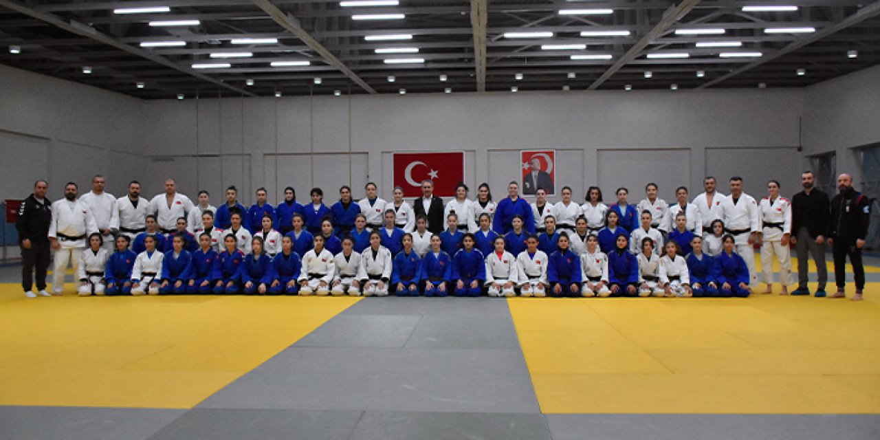 Genç Kadın Judo Milli Takımı Trabzon'da hazırlıklarını sürdürüyor