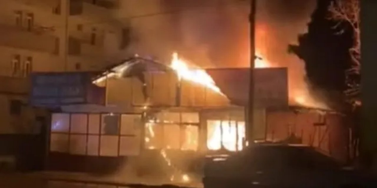 Samsun’da işyeri alevlere teslim oldu!