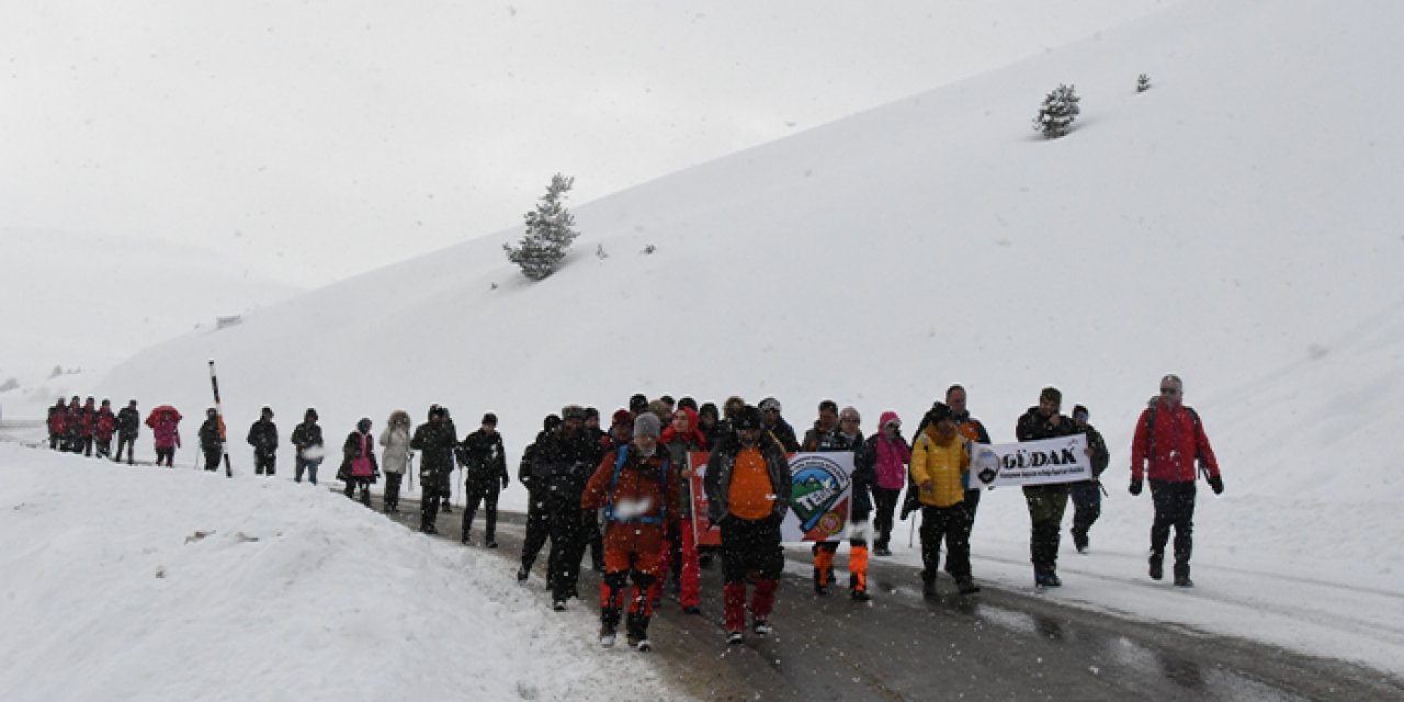 Zigana Dağı'nda çığda hayatını kaybeden 10 dağcı anıldı