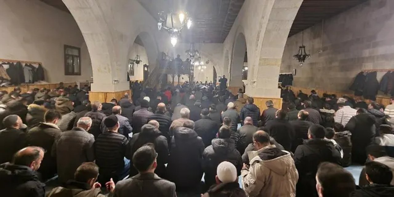 Bayburt’ta Miraç Kandili dualarla kutlandı!