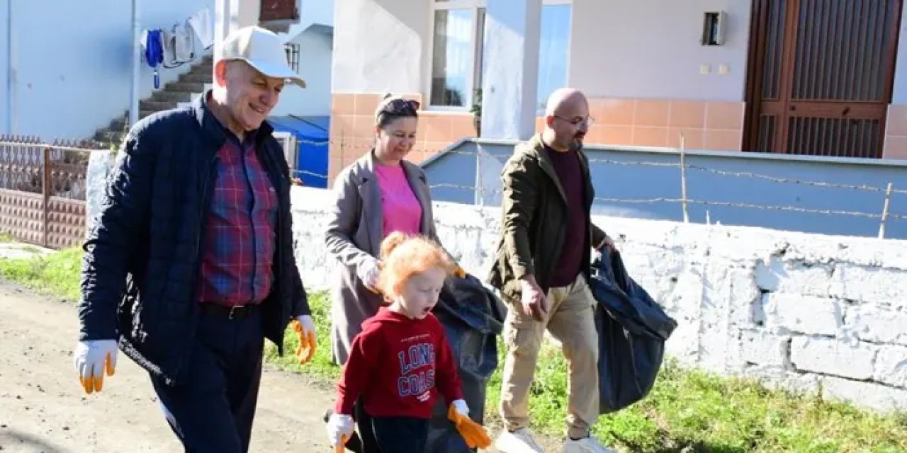 Samsun Terme’de sokaklar gece gündüz temizleniyor!