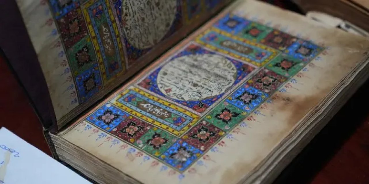 Samsun’da müzayedeye yoğun ilgi! El yazması eserler ilgi çekti