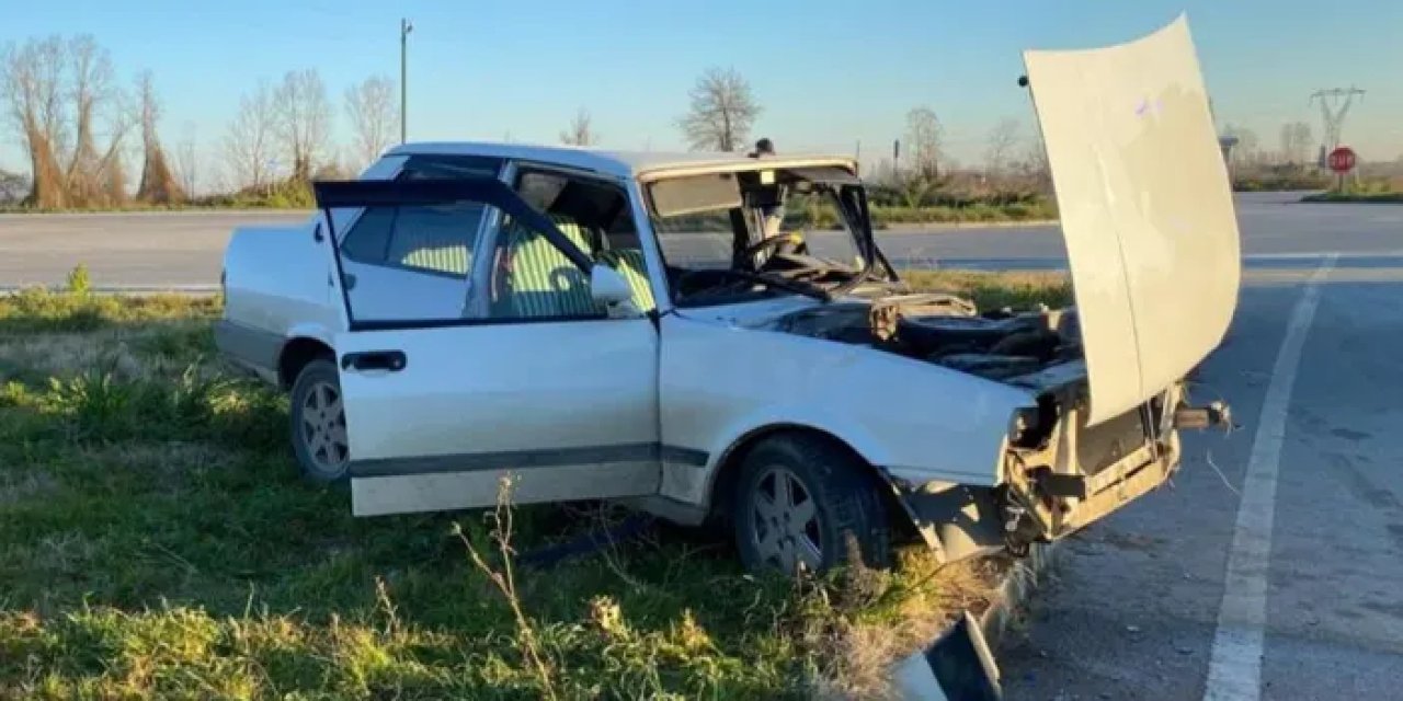 Samsun’da otomobil tıra çarptı! Yaralı var