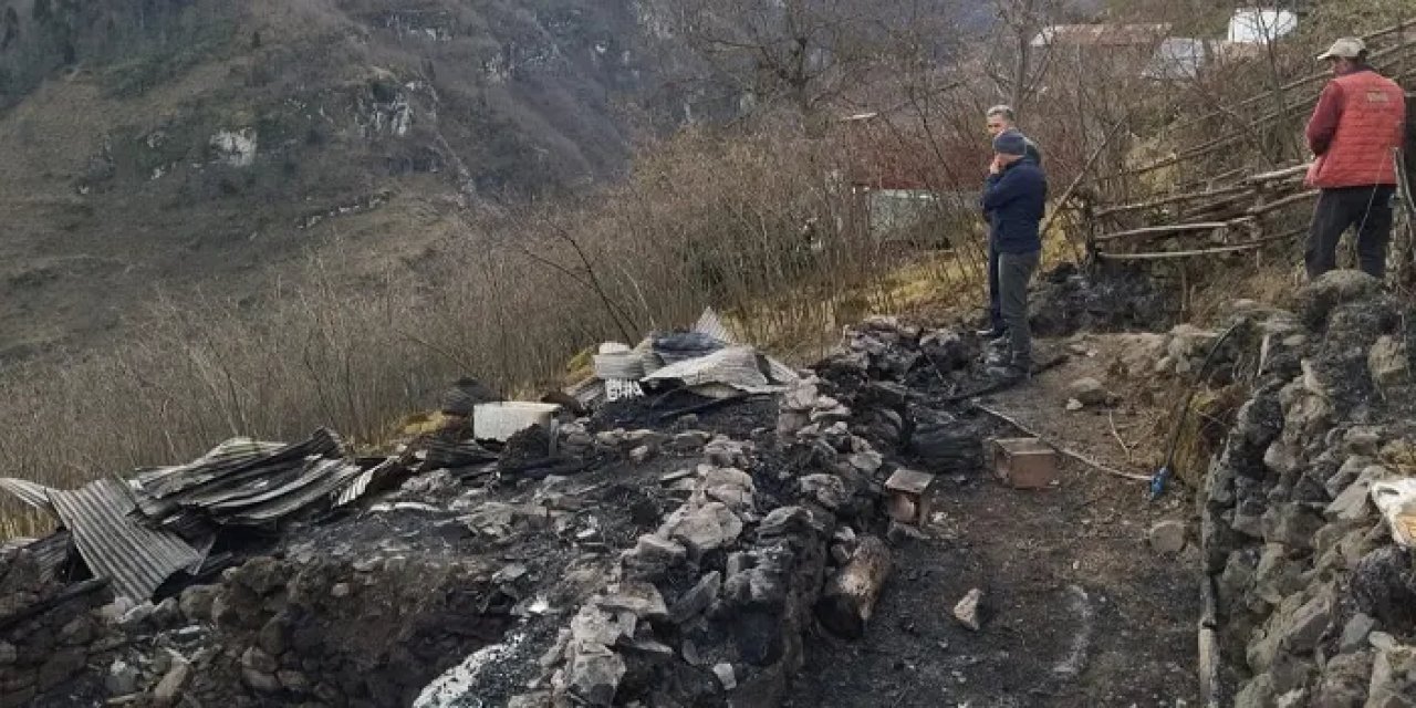 Ordu’da yangın! Ahşap ev küle döndü