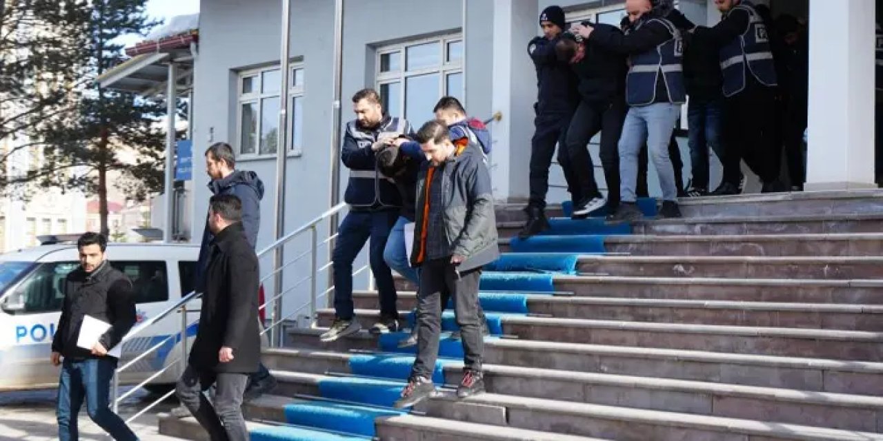 Bayburt’taki dolandırıcı çetesi 40 günde çökertildi!