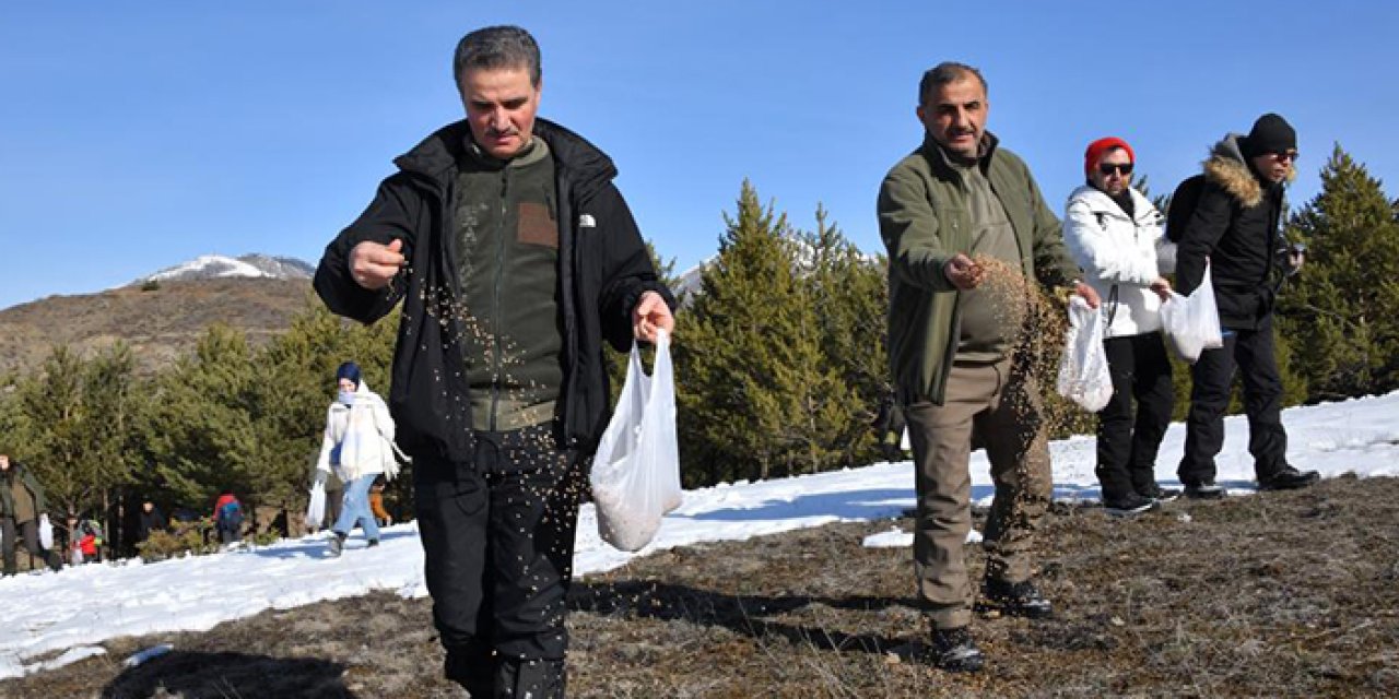 Gümüşhane’de doğa yürüyüşü! Yaban hayvanları için yem bırakıldı