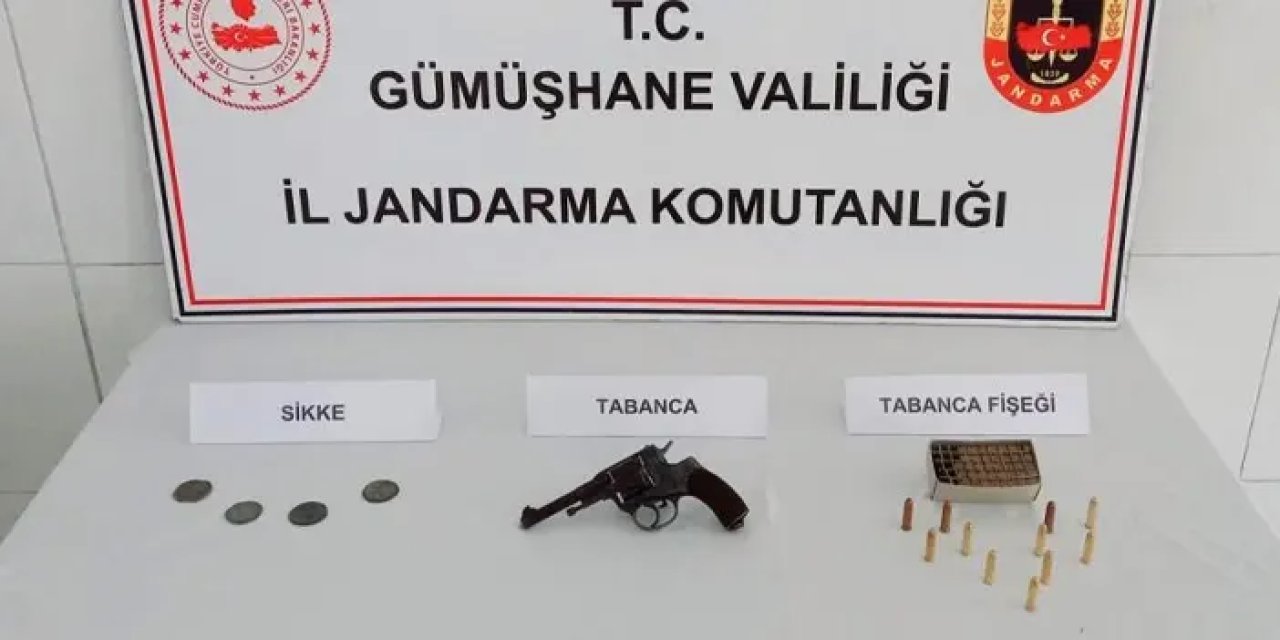 Gümüşhane’de ruhsatsız silah ve sikke ele geçirildi!