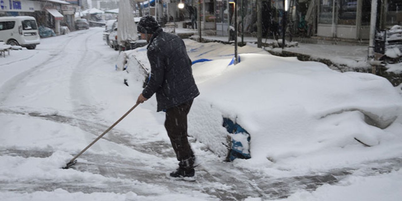 Samsun Havza beyaza büründü! Kar yağışı etkisini sürdürüyor