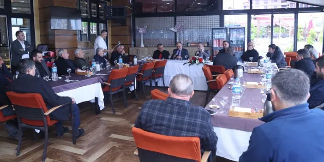 Samsun İlkadım Belediye Başkanı Kurnaz, muhtarlarla bir araya geldi!