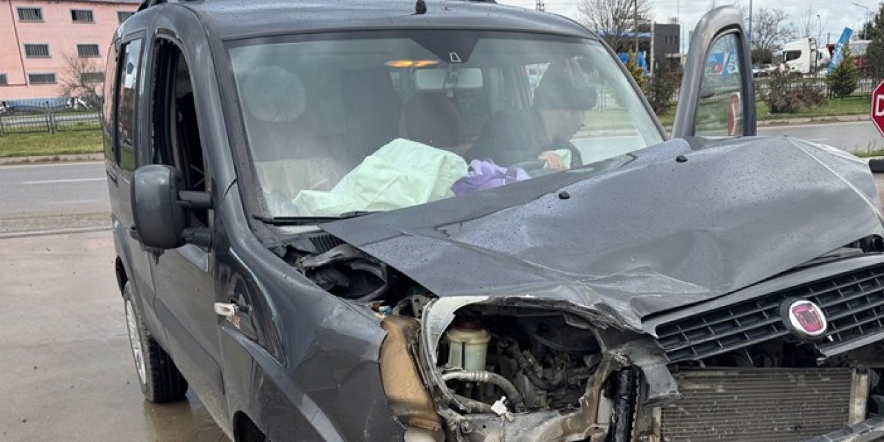 Samsun'da trafik kazası! 3 çocuk yaralandı