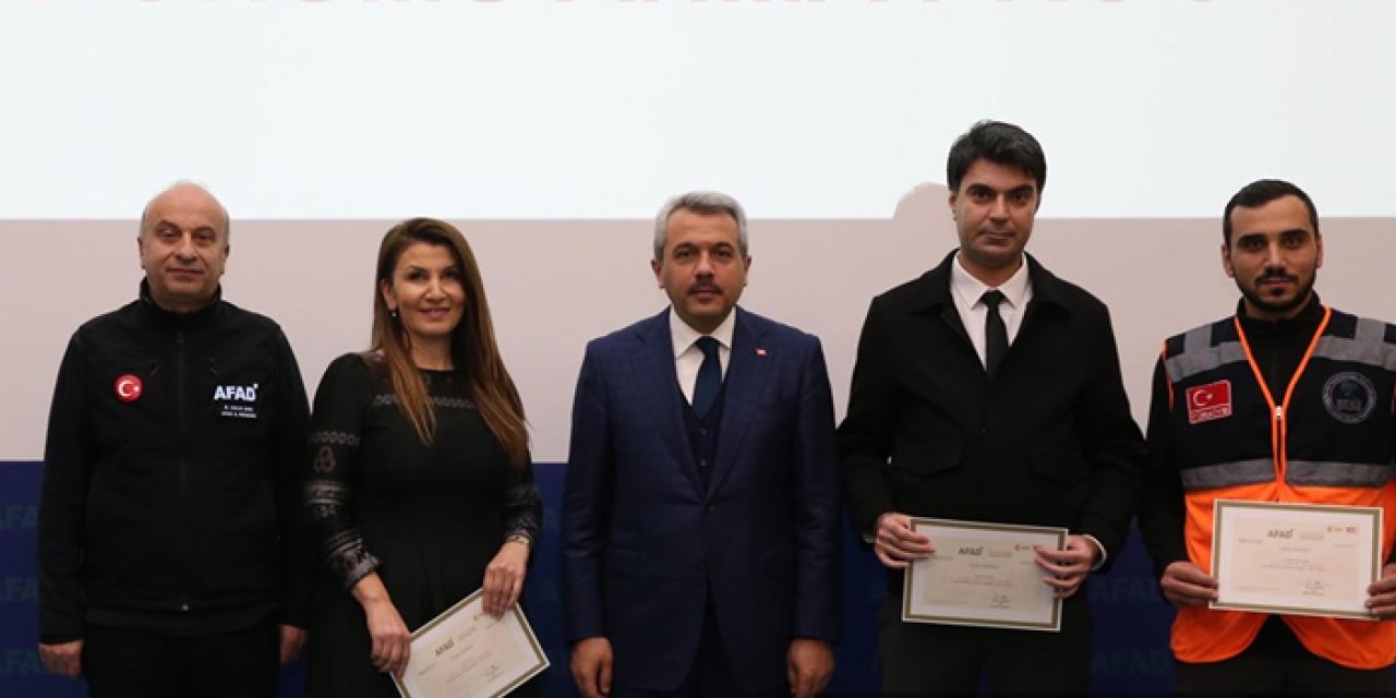 Depremlerin 2. yılı dolayısıyla Rize'de anma programı