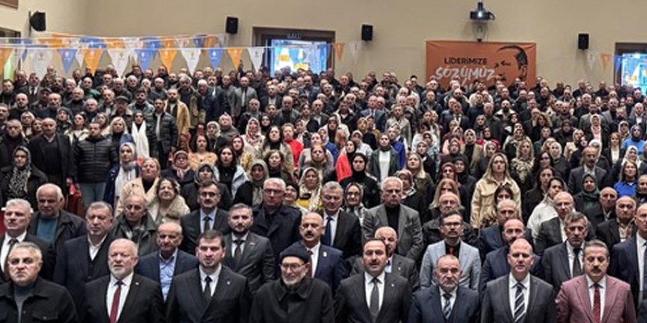 AK Parti'li Ömer İleri, partisinin Artvin İl Kongresi'nde