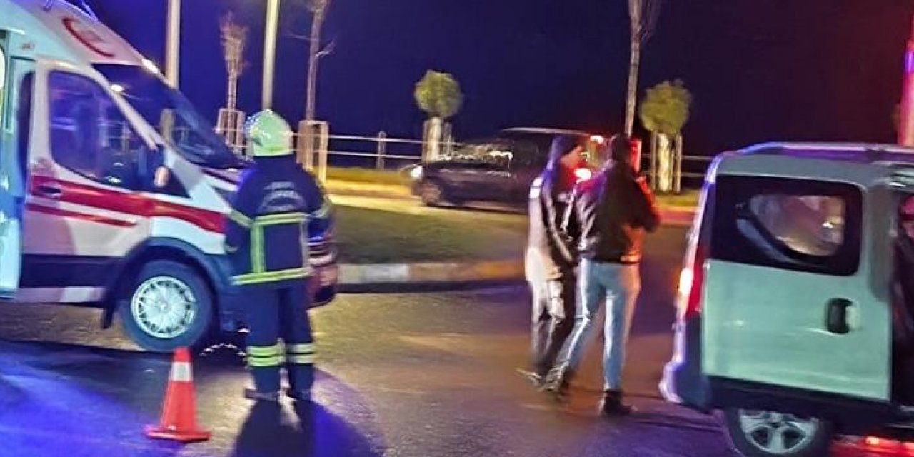 Ordu’da sağlık aracı ile otomobilin çarpıştı! 2 yaralı