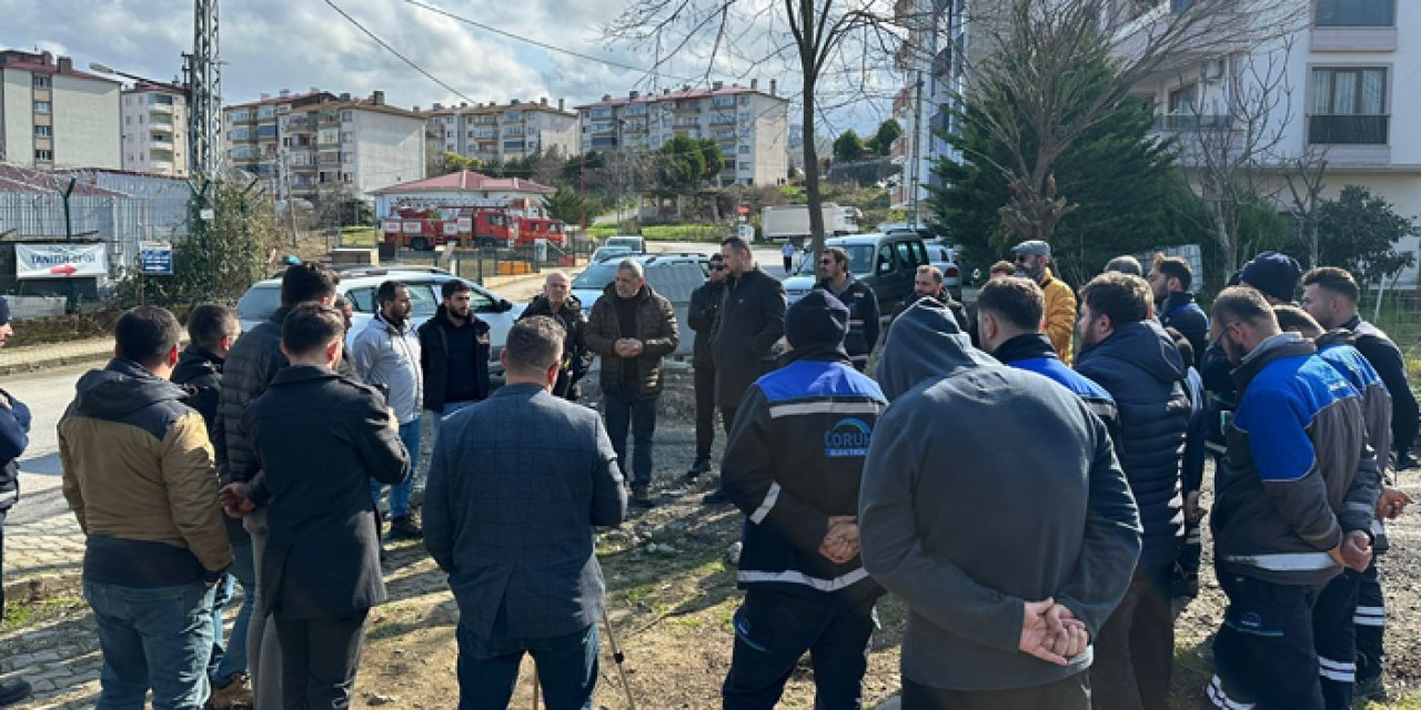 Trabzon'da Çoruh EDAŞ işçilerinden "asgari ücret" protestosu! "Hakkımız bu değil"