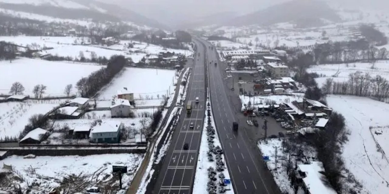 Samsun’un yüksek kesimleri kara teslim oldu