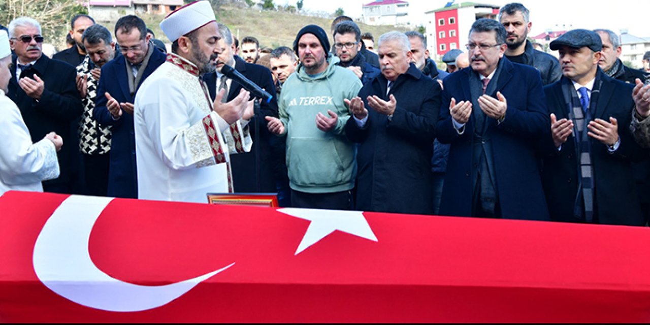 Trabzon’da Kıbrıs Gazisi Ahmet Salih Akşan toprağa verildi!