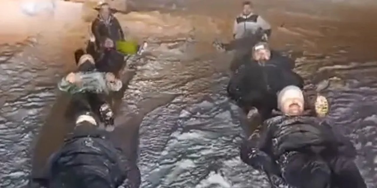 Giresun Kümbet Yaylası’nda kar eğlencesi! İplerle birbirlerine bağlanıp kaydılar