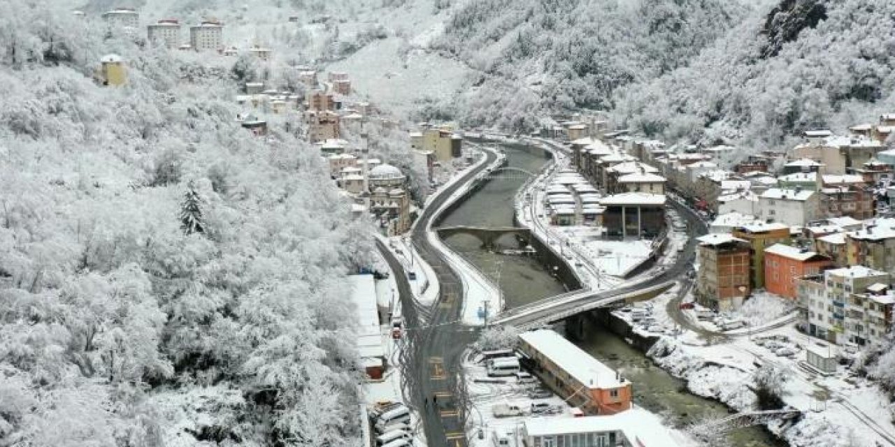 Giresun'un Dereli ilçesinde eğitime kar engeli
