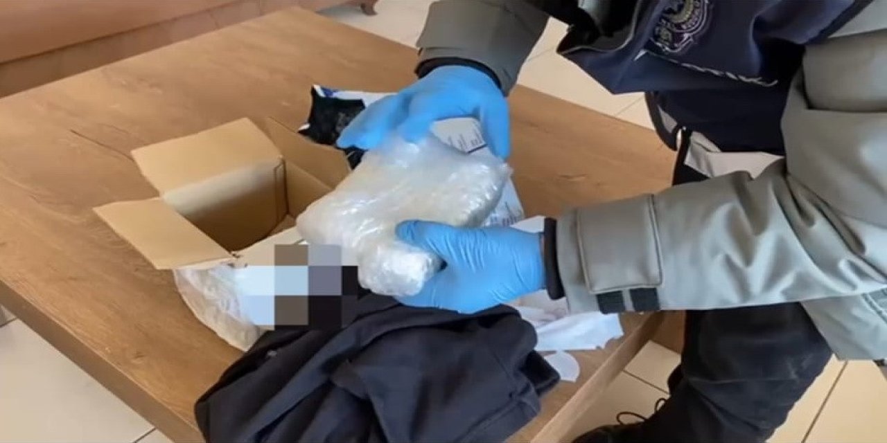 Samsun'da kargo poşedinden kokain çıktı