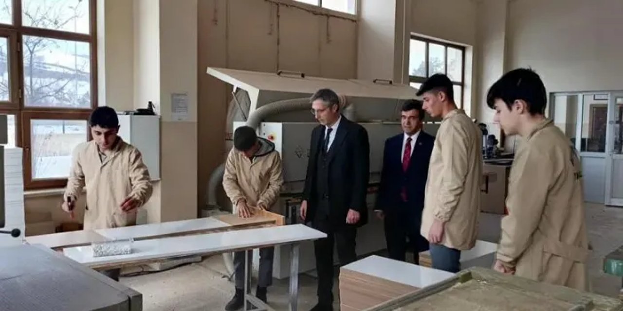 Bayburt İl Milli Eğitim Müdürü Kahraman’dan atölye çalışmalarına takip