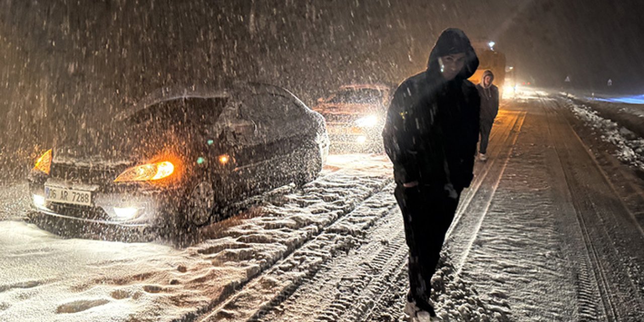 Samsun-Ankara kara yolunun Çorum kesiminde kar etkili oldu