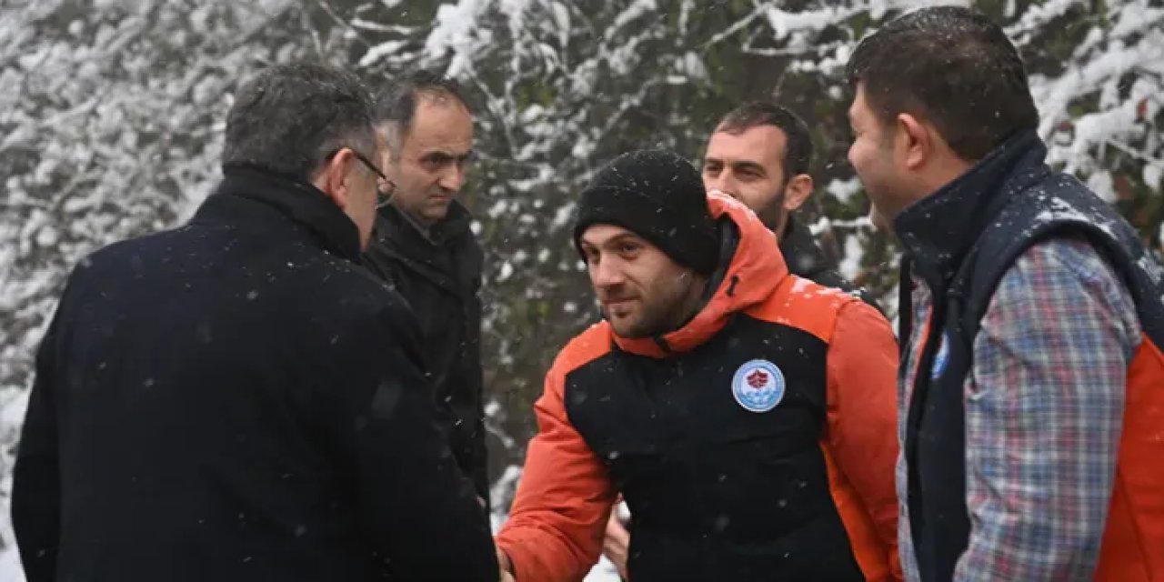 Trabzon’da karla mücadele! Başkan Genç sahada çalışmaları denetledi