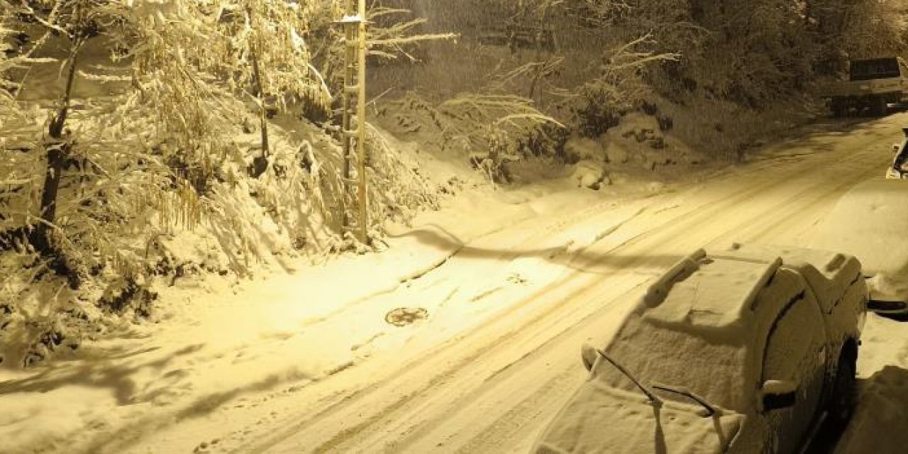 Artvin Şavşat’ta eğitime kar engeli