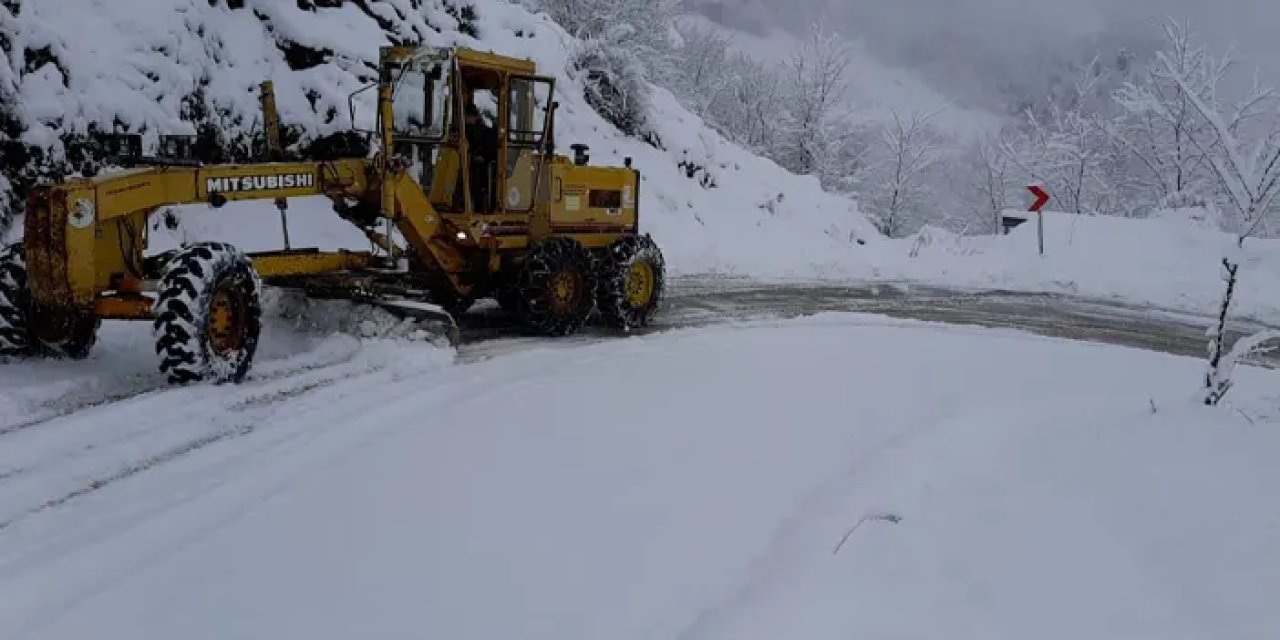 Akçaabat’ta kar mücadelesi! “İmkanlar seferber edildi”