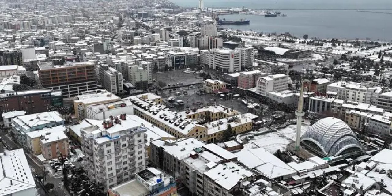 Samsun’da kartpostallık kar manzaraları havadan görüntülendi