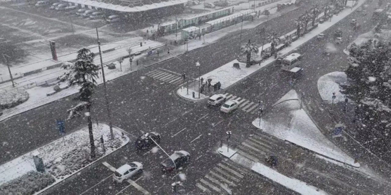 Samsun’da kara kış: 141 yol ulaşıma kapandı