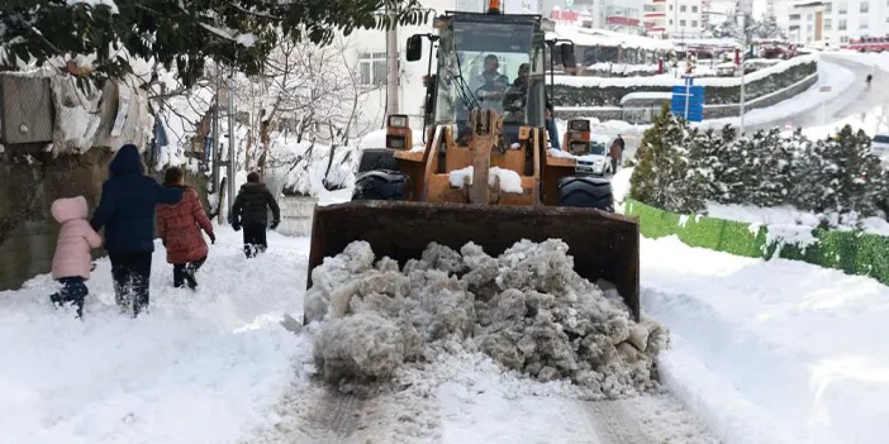 Samsun’da karla mücadele seferberliği! Ekipler sahada