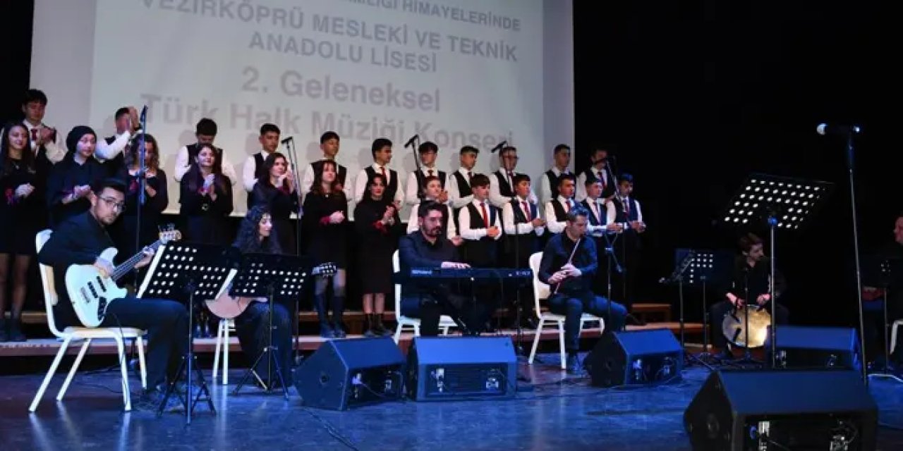 Samsun’da kulakların pası silindi! Türk Halk Müziği konseri verildi