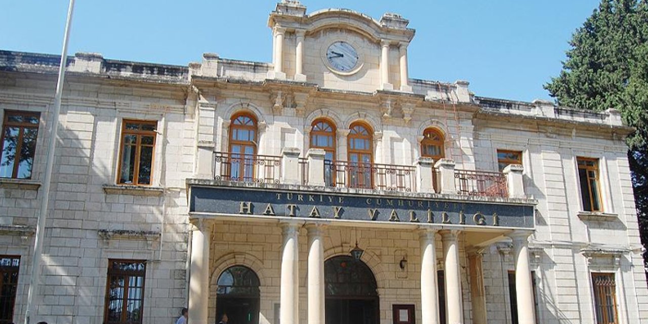 Hatay Valiliği'nden iddialara yanıt geldi! Yardım malzemeleri masaj salonunda mı kullanıldı?
