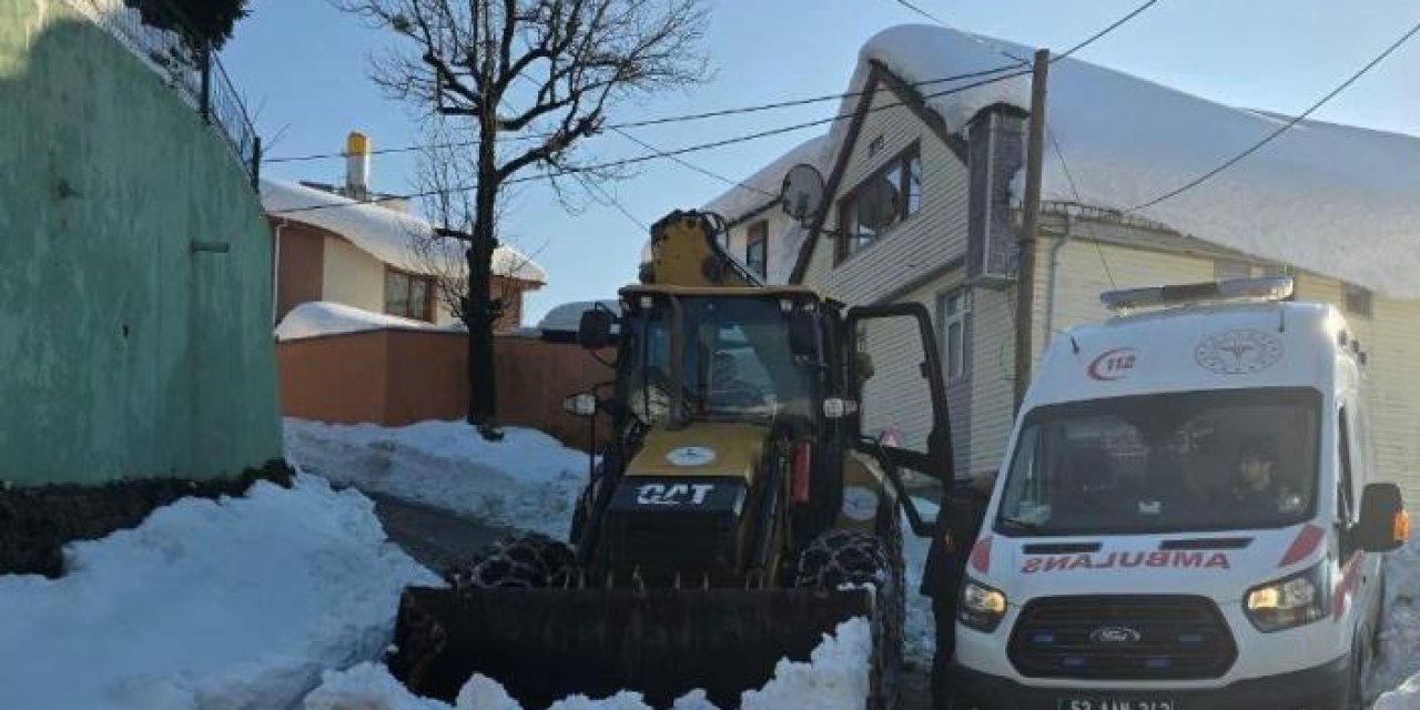 Rize'de ekipler hamile kadın için seferber oldu