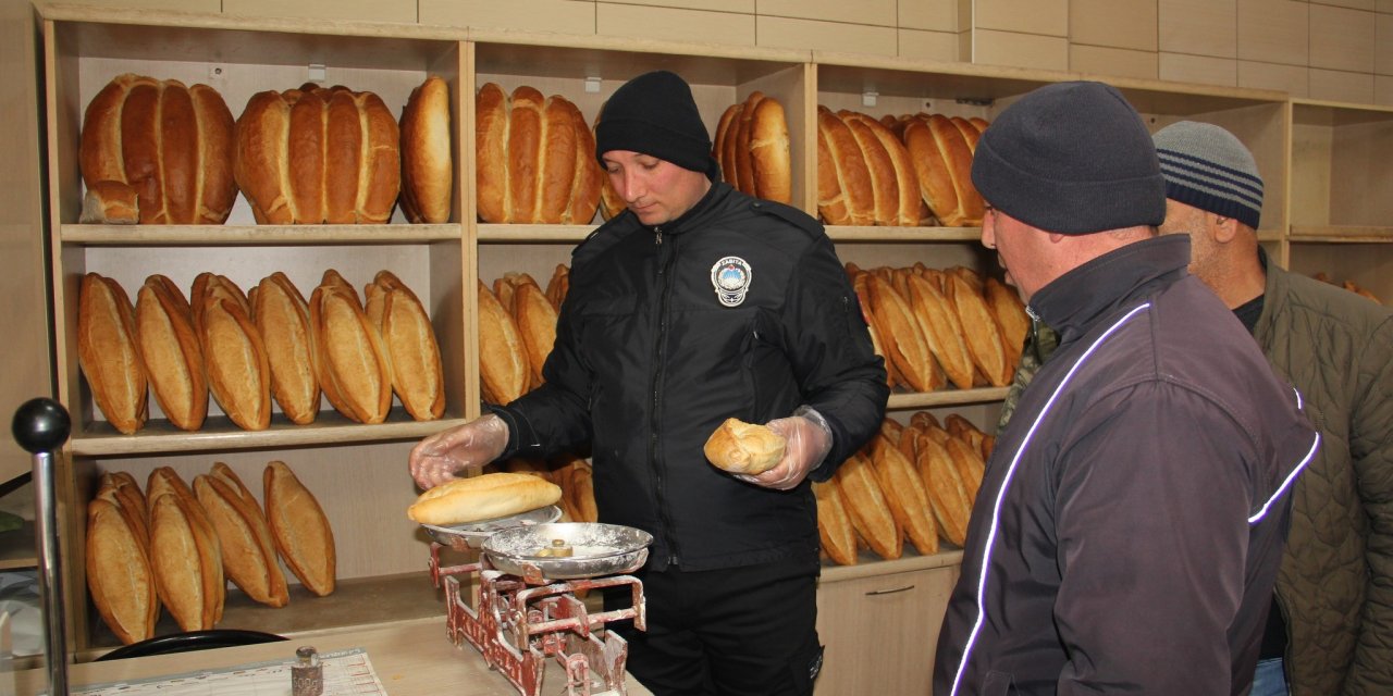 Bayburt'ta zabıta ekipleri fırın denetiminde