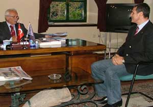 Hacı Yıldız Algan'ı ziyaret etti