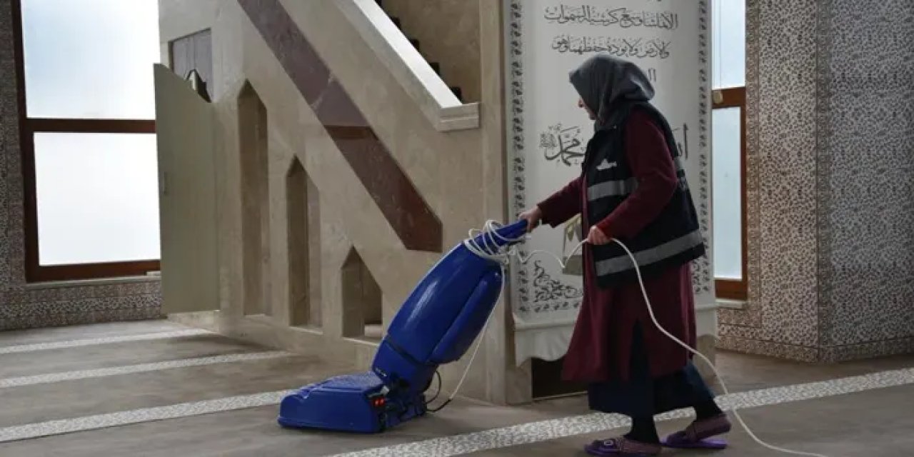Samsun’da camilerde Ramazan temizliği!