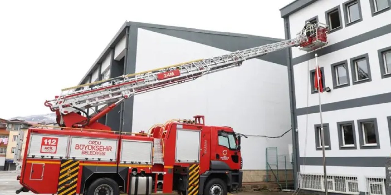 Ordu itfaiyesinden gerçeği aratmayan tatbikat