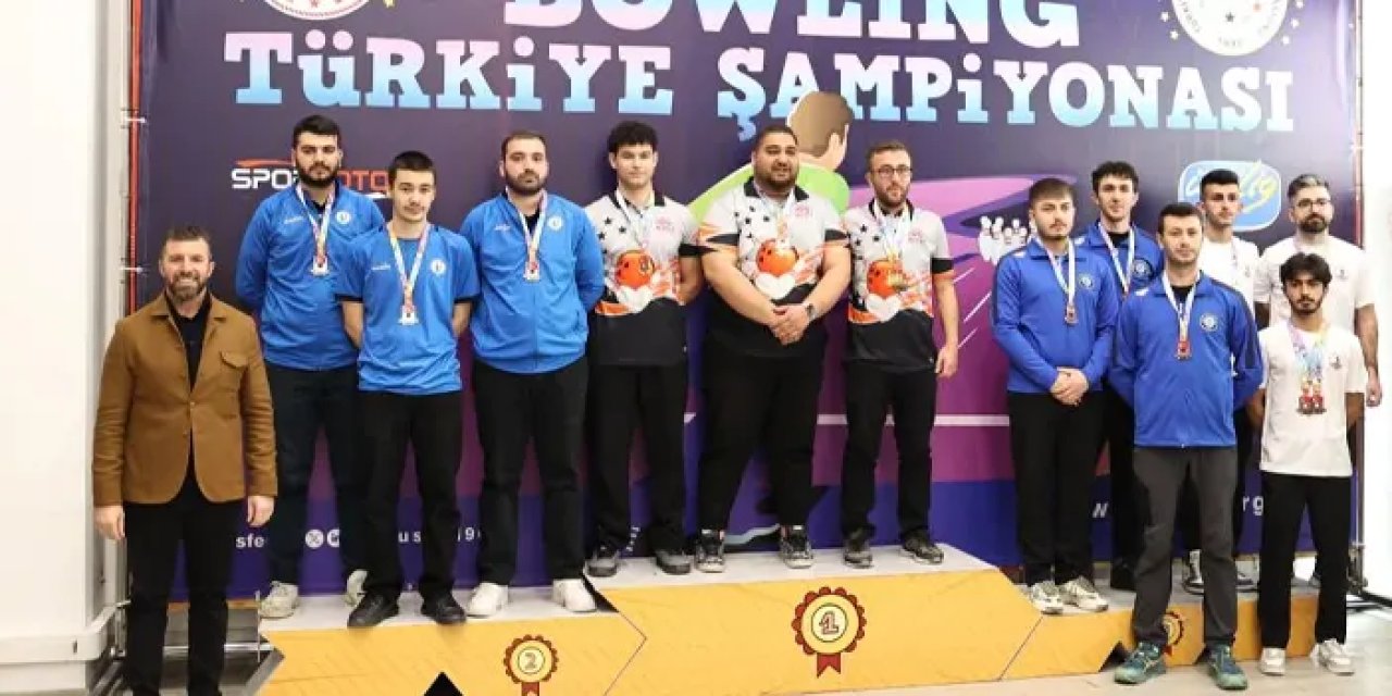 Bayburt Üniversitesi’nden büyük başarı! Bowling şampiyonasını 12 madalyayla tamamladı
