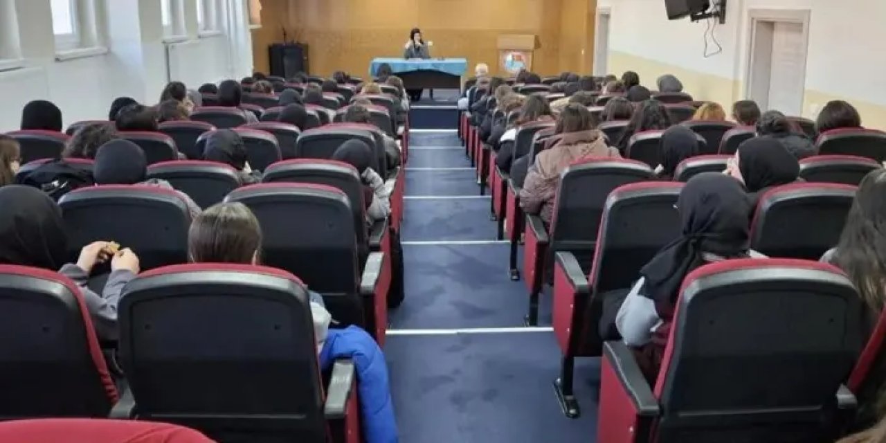 Bayburt’ta Lise Buluşmaları programı gerçekleşti