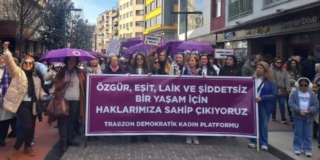 Trabzon'da kadınlar 8 Mart için yürüdü!