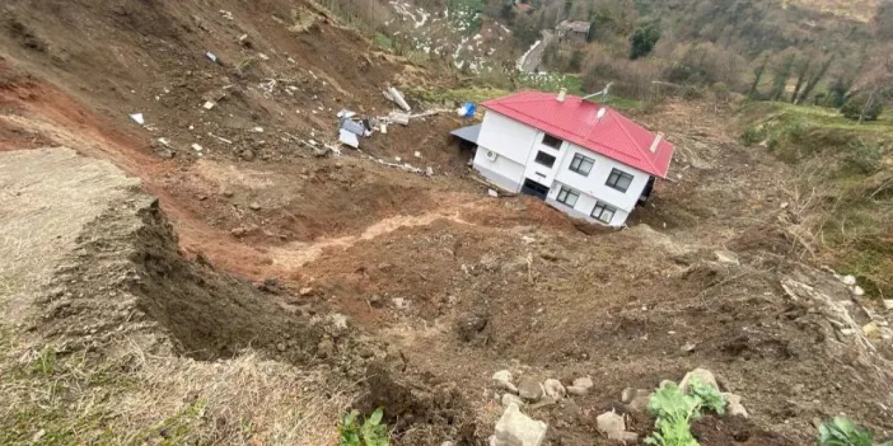Artvin’de 50 metre sürüklenen evin bulunduğu bölge afet bölgesi oldu