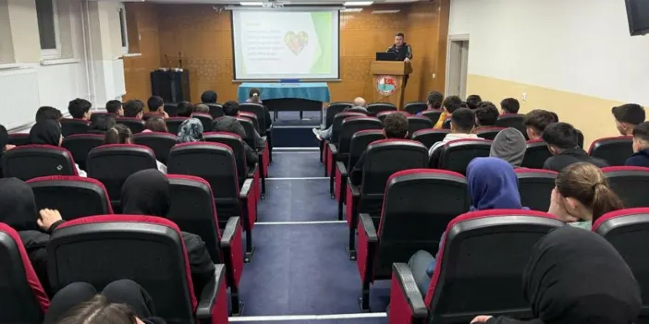 Bayburt’ta sağlıklı beslenme söyleşisi gerçekleşti