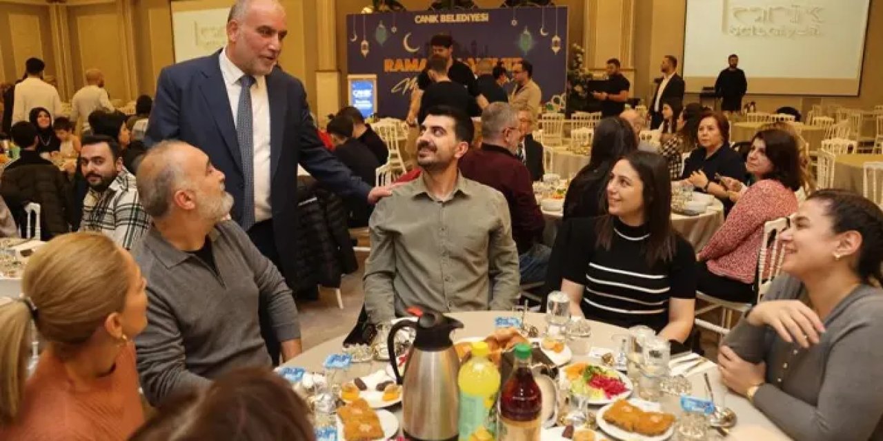 Samsun’da sağlık çalışanları iftar sofrasında buluştu!