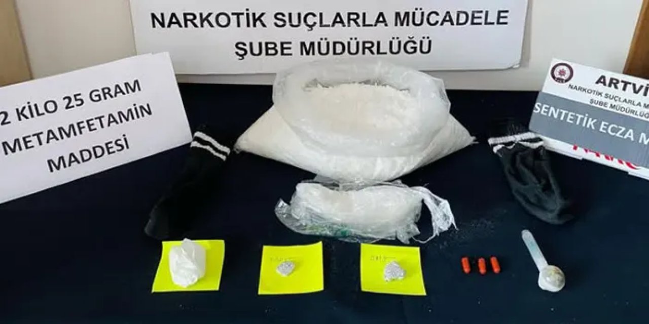 Artvin’de zehir operasyonu: Araçta yakalanan 4 kişi tutuklandı!