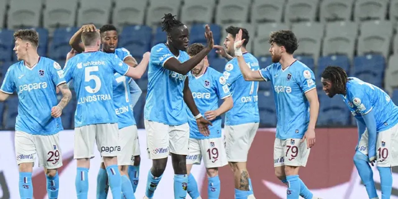 Fırtına 12 maçlık kabusu Tekke ile sona erdirdi! Başakşehir 0-3 Trabzonspor