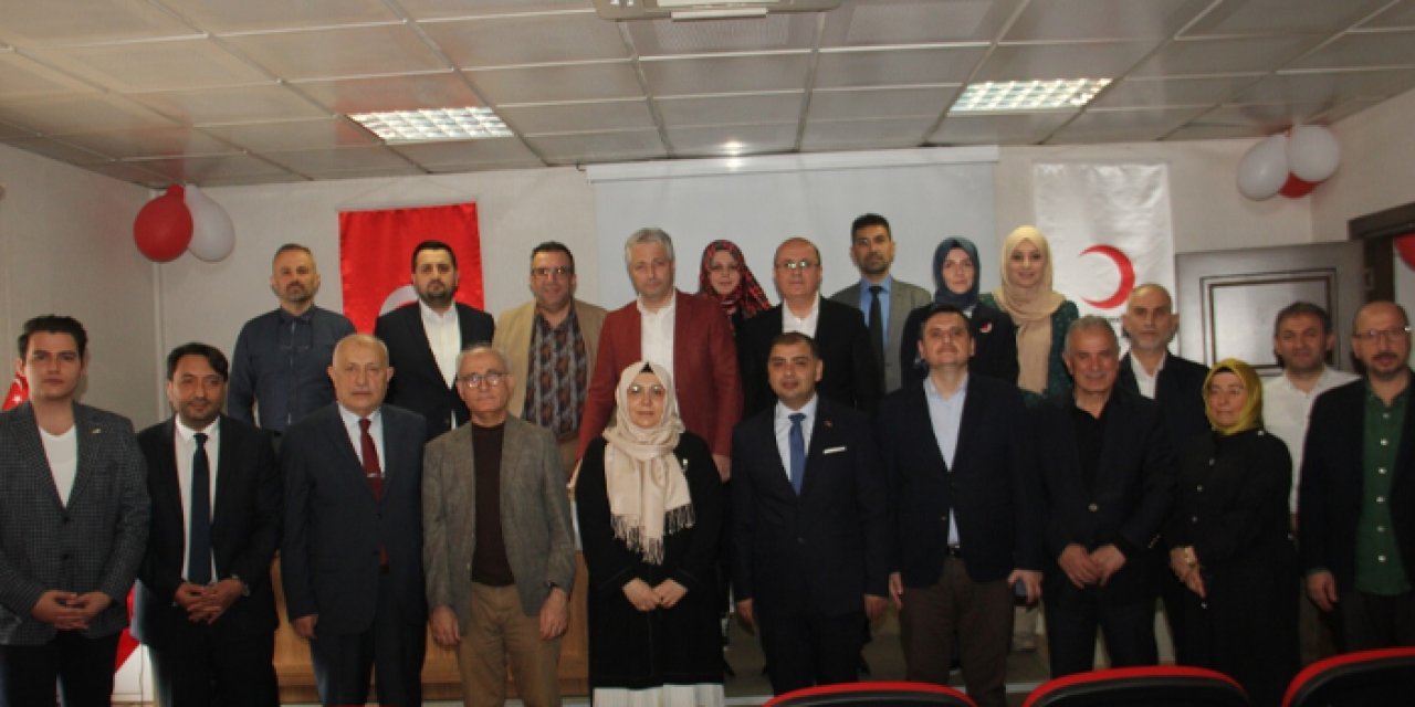 Kızılay Trabzon Şubesi'nde yeni başkan ve yönetim belli oldu